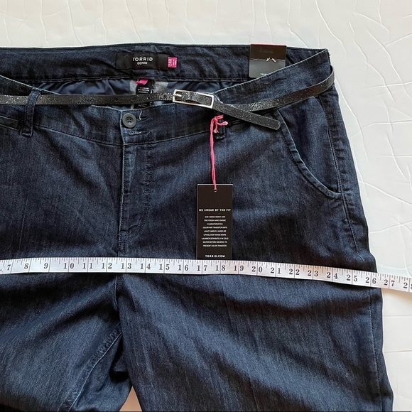 Torrid Jeans Glitter Belt Denim Bootcut Jeans Stretch Relaxed Plus Size 24R - Picture 15 of 16